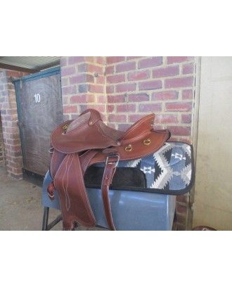 Kinloch CAMPDRAFT penning saddle 8075 FENDER STOCK SADDLE - Leather Stock Saddles