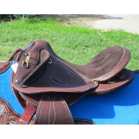 Changeable Gullet Fender Stock Saddle premium with cheyenne roll polocrosse deluxe 22