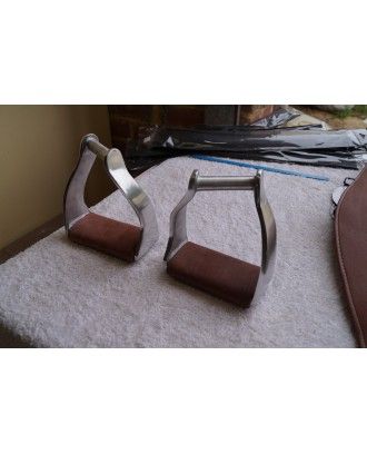 Stockmans stirrup irons , twisted offset oxbow - Stirrup Irons