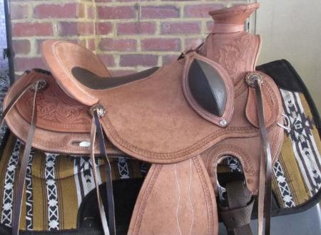 LV Barrel Saddle